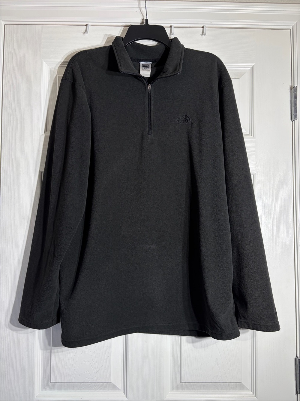 The North Face Men’s Black Quarter Zip Fleece Pullover XL